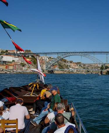 Bridges Cruise - A Journey through Douro