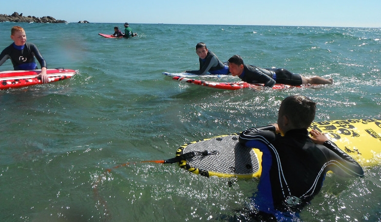 Surf e Praia: Experiência Única na Natureza