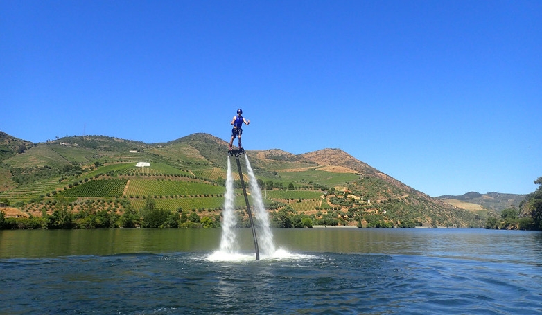 Flyboard no Rio Douro