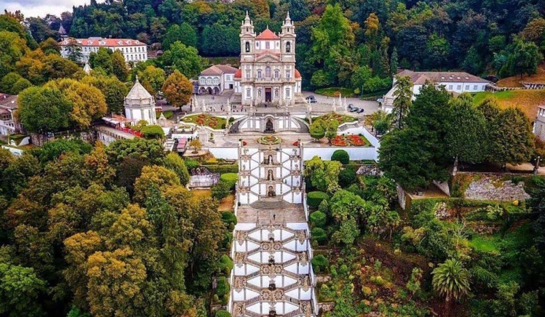 Tour Privado de Dia Inteiro a Braga e Guimarães