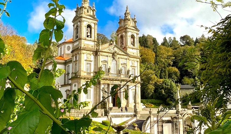 Tour de um dia a Guimarães e Braga com almoço