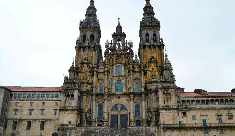 Santiago de Compostela Private Car Tour