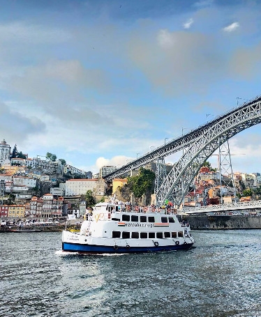 Réveillon a Bordo no Rio Douro