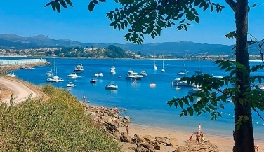 Vigo & Baiona Tour: History, Sea & Gastronomy