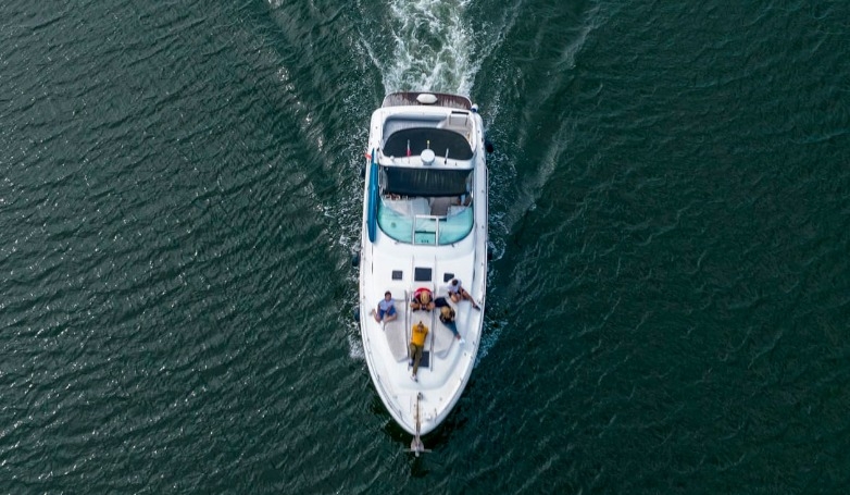 Private Full-Day Cruise to Curva da Lomba