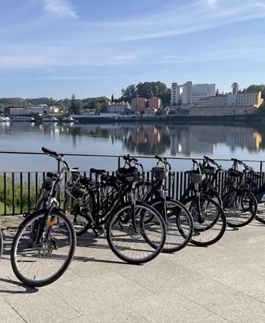 Premium Bike Rental – Ride Through Porto