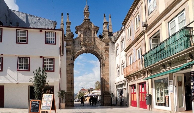 Private Tour to Braga & Guimarães