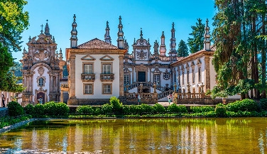 Mateus Palace: History and Douro Wines