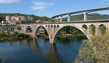 Douro Tour: Pinh&atilde;o, Boat Ride, Wine & Gastronomy