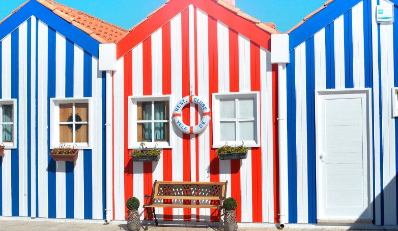 1-Day Tour: Aveiro, Costa Nova and the Salt Pans