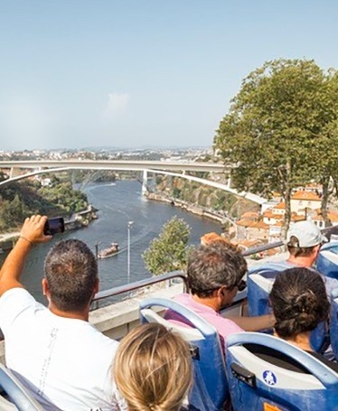 Gray Line Porto: Panoramic Bus Tour + Serralves