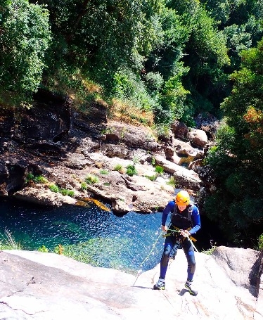 Canyoning na Serra de Arga: Aventura e Natureza