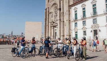 E-Bike Tour in Porto Historical Center