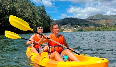 Douro River Kayak Tour from Praia da Lomba