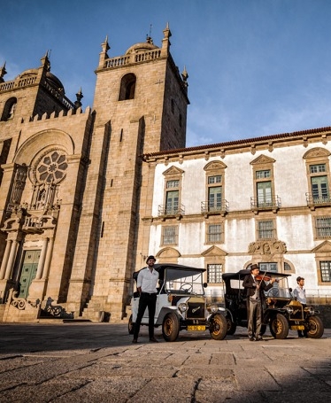 Old Porto Tour: Vintage Car Tour in Porto