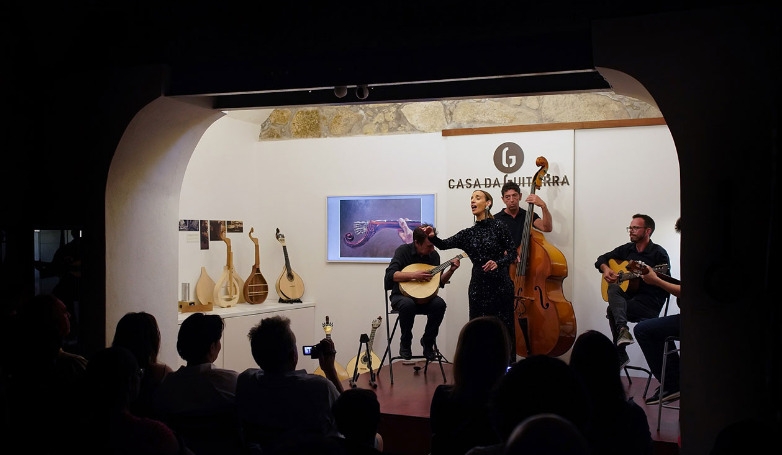Casa da Guitarra: Espetáculo de Fado