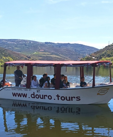 Momento Descoberta: Tour no Douro Vinhateiro