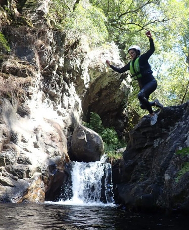 Aquatic Walk: Natural Discovery in Rivers